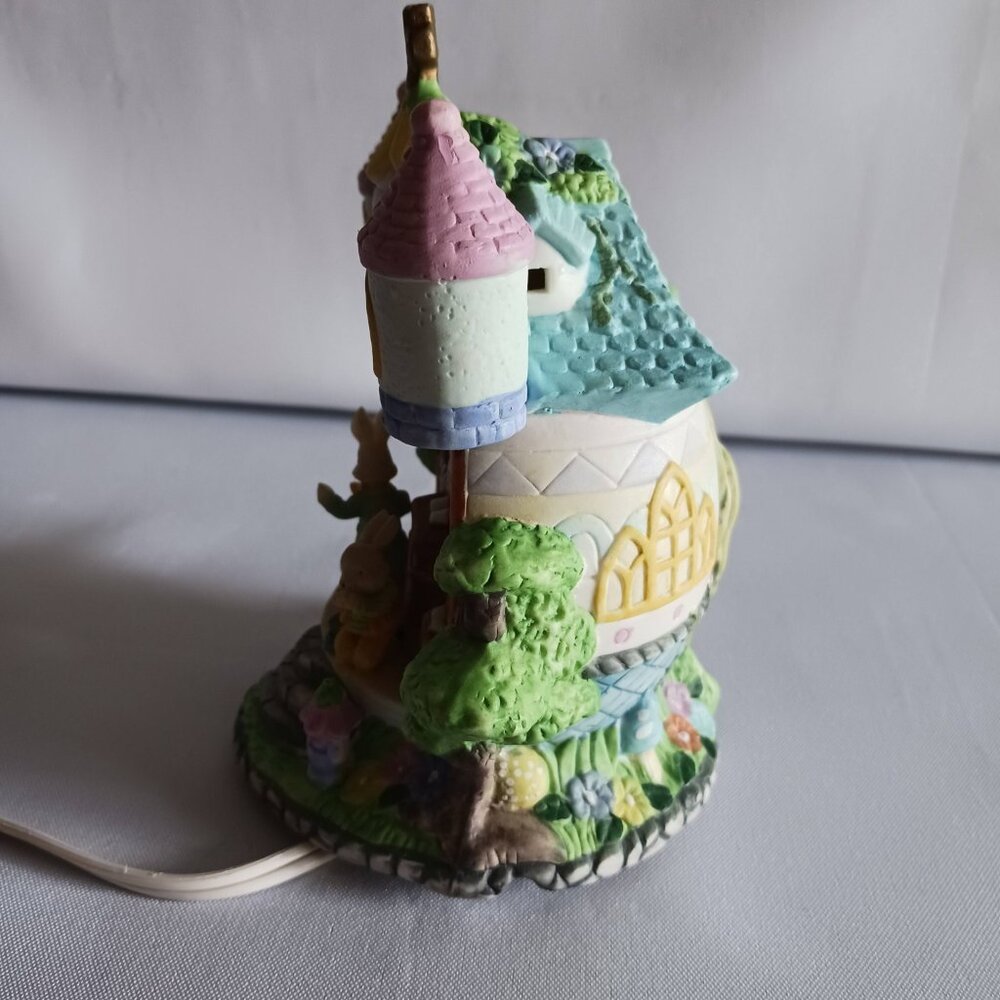 NIB Bealls Cottontail Country Collection Multi-Color Porcelain Egg Shaped Light - Picture 7 of 10